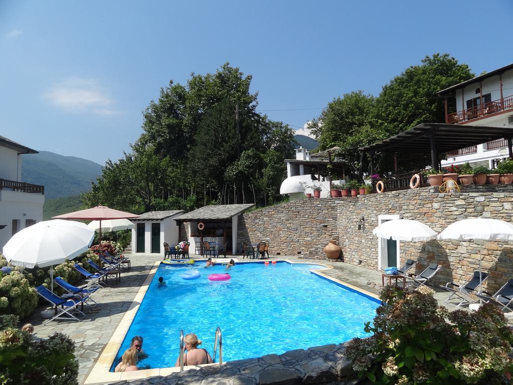 Hotel Vrionis Áyios Dhimítrios エクステリア 写真