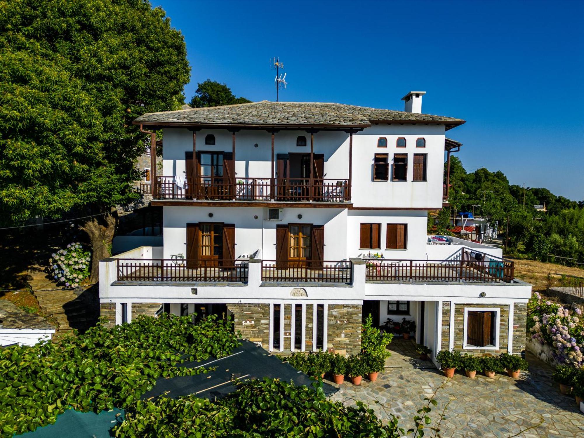 Hotel Vrionis Áyios Dhimítrios エクステリア 写真