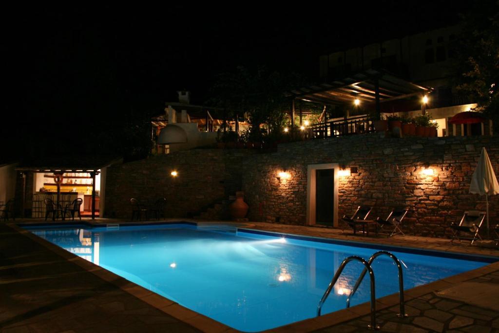 Hotel Vrionis Áyios Dhimítrios エクステリア 写真