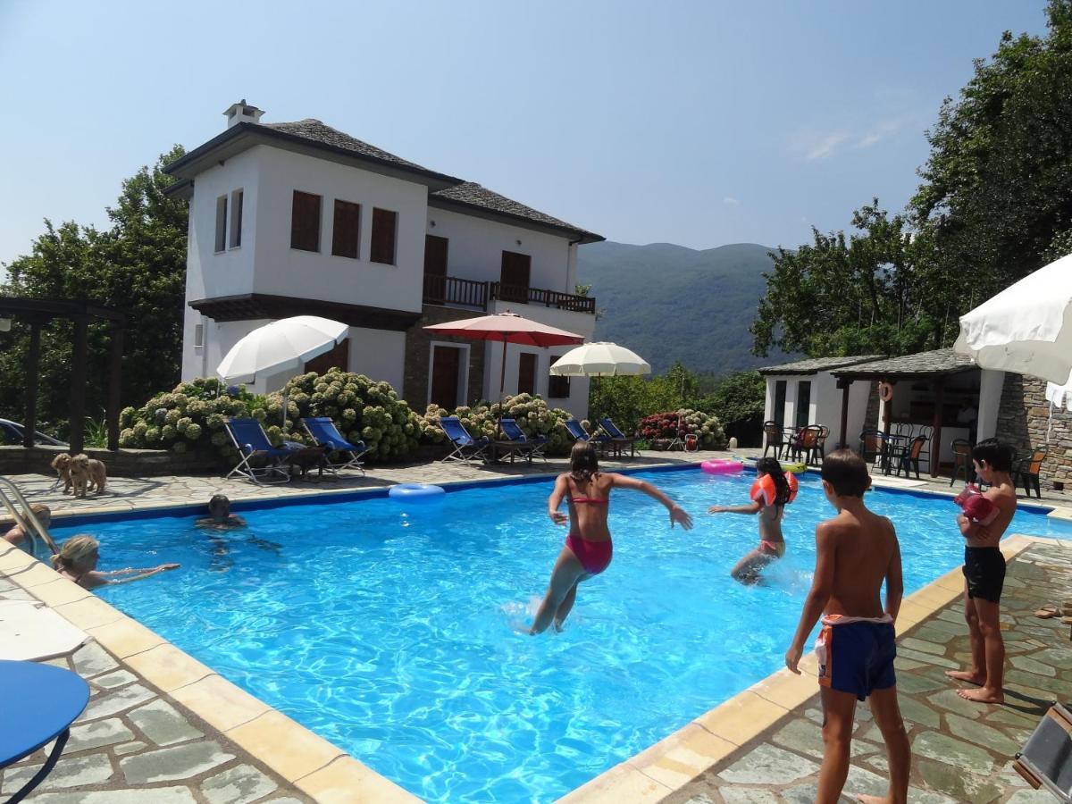 Hotel Vrionis Áyios Dhimítrios エクステリア 写真