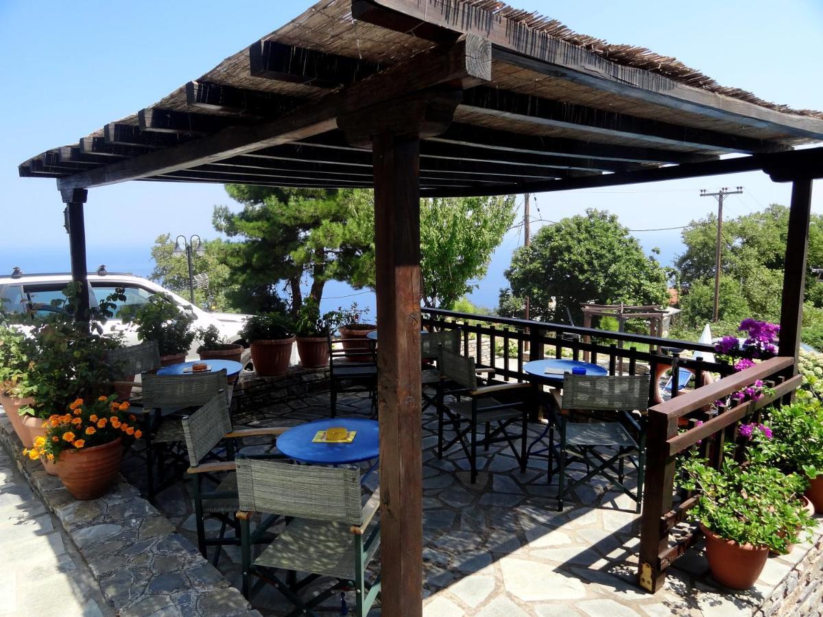 Hotel Vrionis Áyios Dhimítrios エクステリア 写真